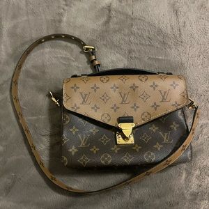 Louis Vuitton Pochette Métis